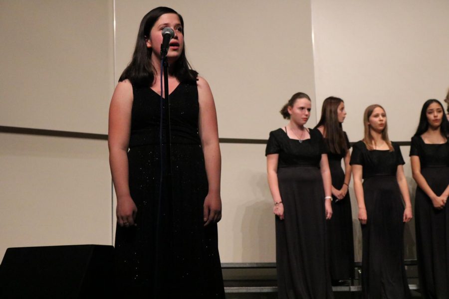 Delta High Schoolers perform first concert of the school year