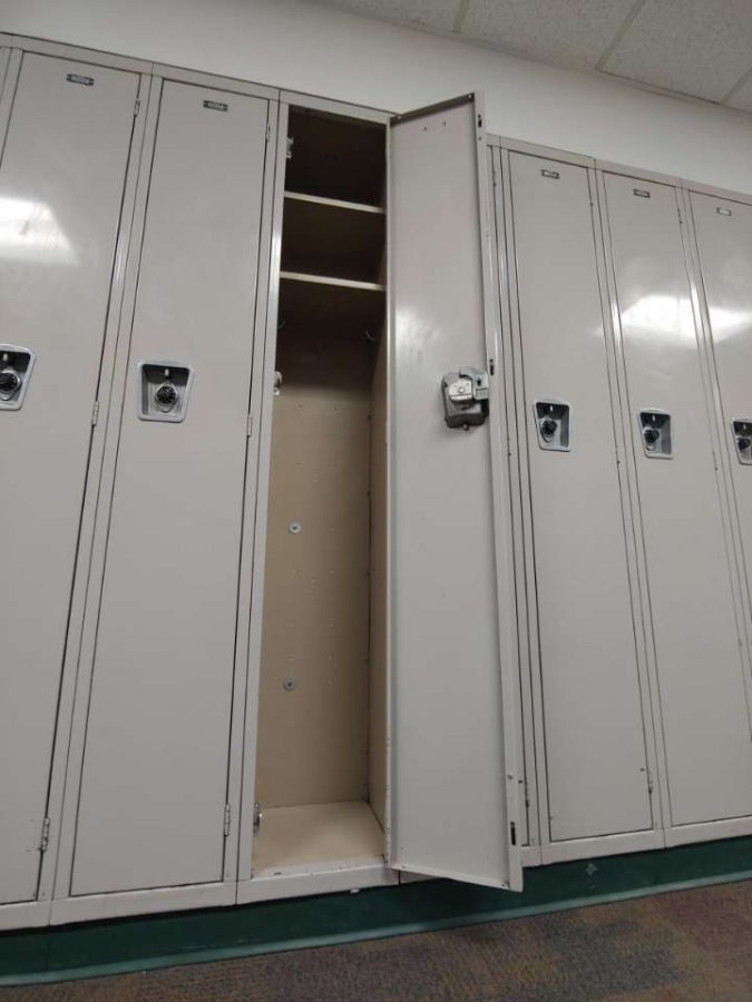 The lockers at Delta High School are currently filled with emptiness due to the fact that students no longer have lockers. “I feel frustrated that I don’t have a locker because that means that I have to carry all of my stuff in my backpack,” said Kyle Kincaide.